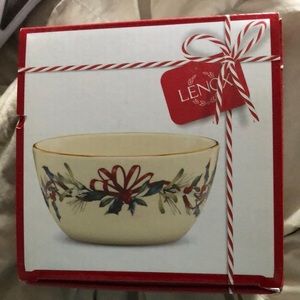 Lennox Winter Greetings Bowl 5" Christmas Theme
